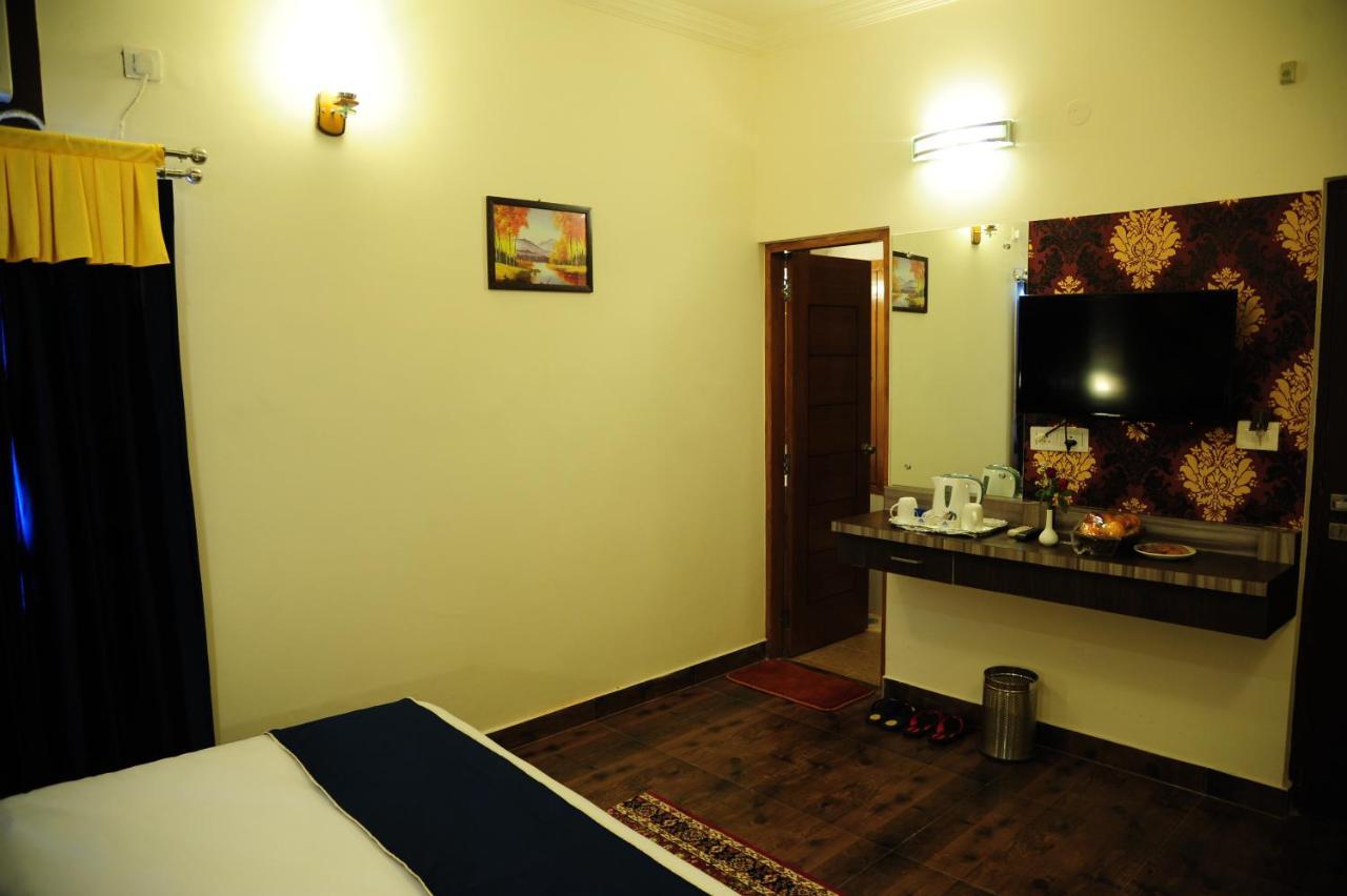 Hotel Grand Sharan Katra  Εξωτερικό φωτογραφία