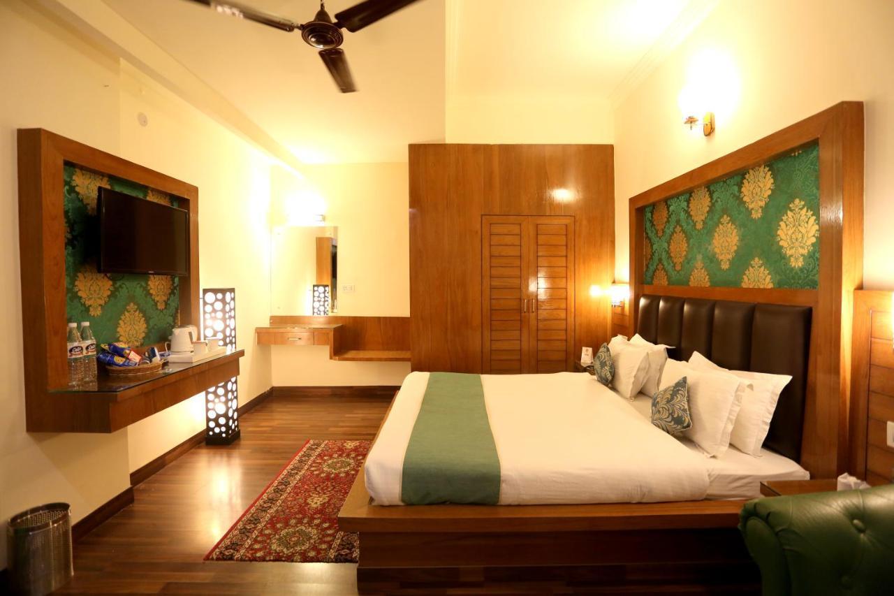 Hotel Grand Sharan Katra  Εξωτερικό φωτογραφία