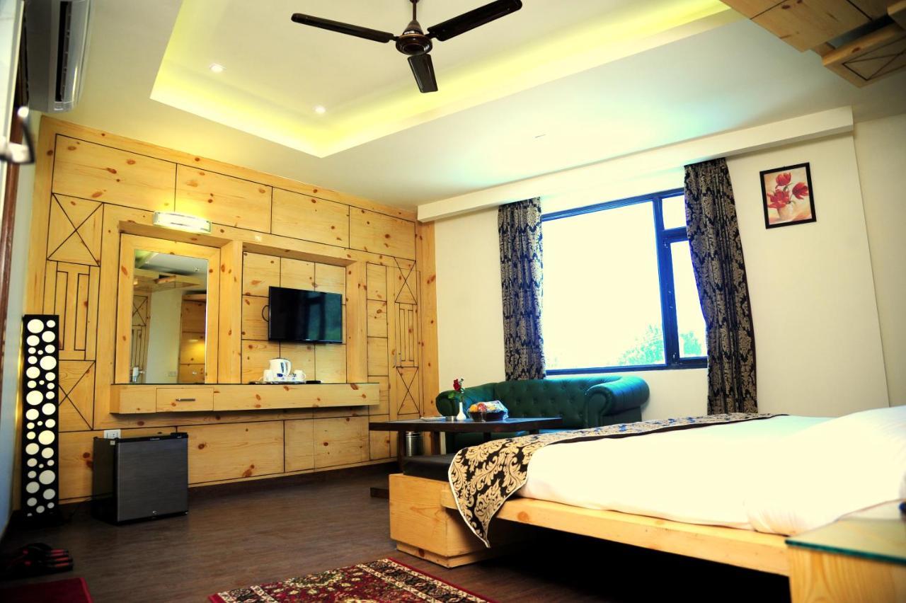 Hotel Grand Sharan Katra  Εξωτερικό φωτογραφία