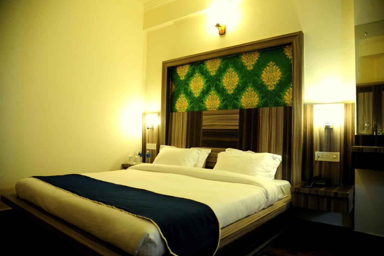 Hotel Grand Sharan Katra  Εξωτερικό φωτογραφία