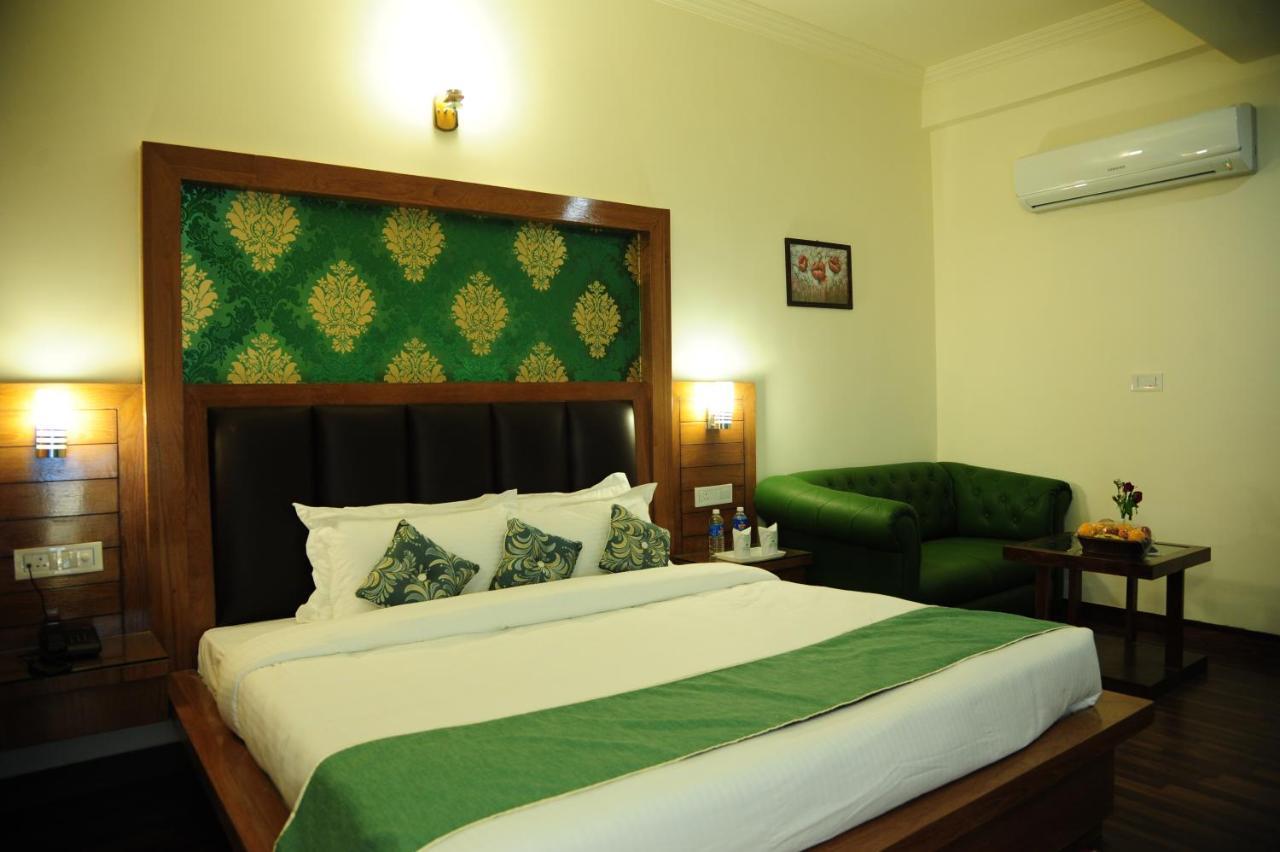 Hotel Grand Sharan Katra  Εξωτερικό φωτογραφία