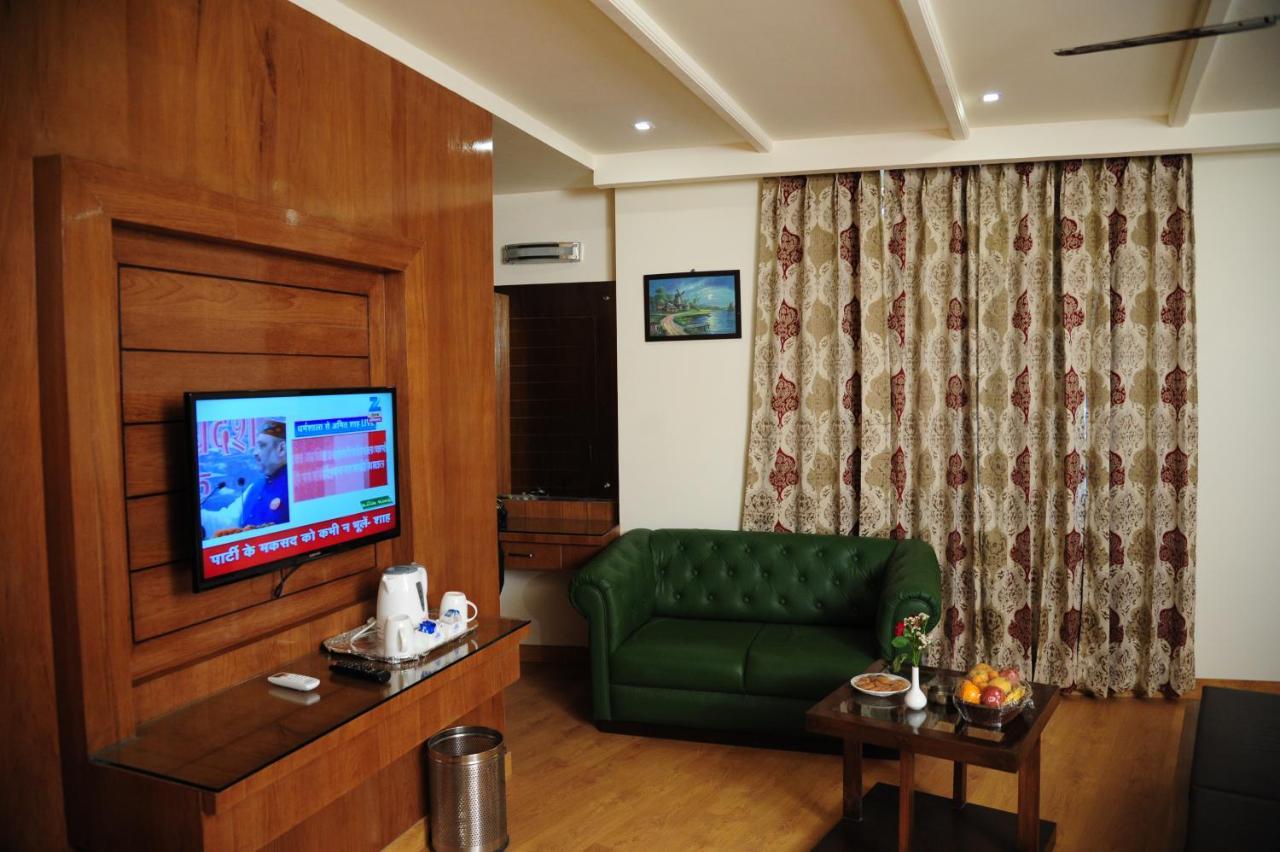 Hotel Grand Sharan Katra  Εξωτερικό φωτογραφία